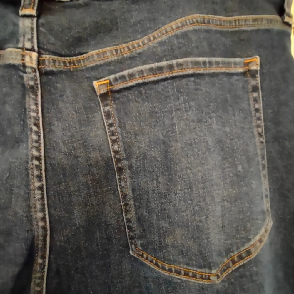 BANANA REPUBLIC HIGH RISE STRAIGHT 35